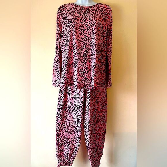 Zenana Premium Hot Pink Leopard Print Loungewear Set Sz M - Picture 2 of 3